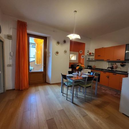 Appartamento Orange Lago Вербания Екстериор снимка